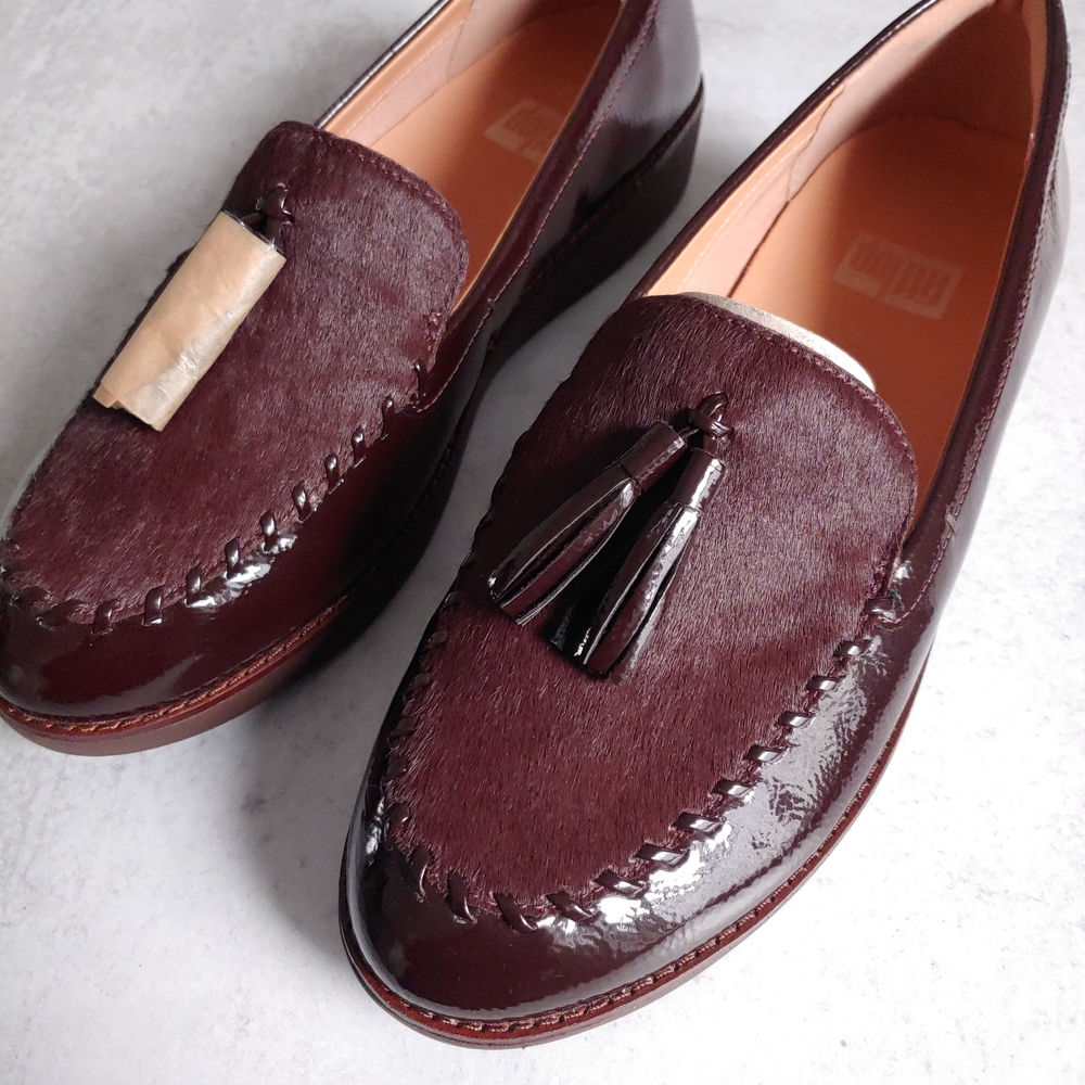 Elegant Brown Loafers with Tassel Detail